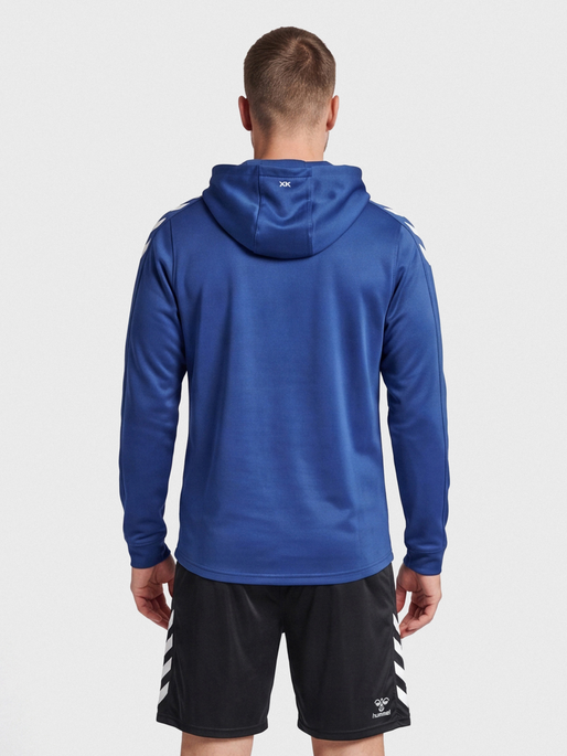 hmlCORE XK POLY SWEAT HOODIE, TRUE BLUE, model