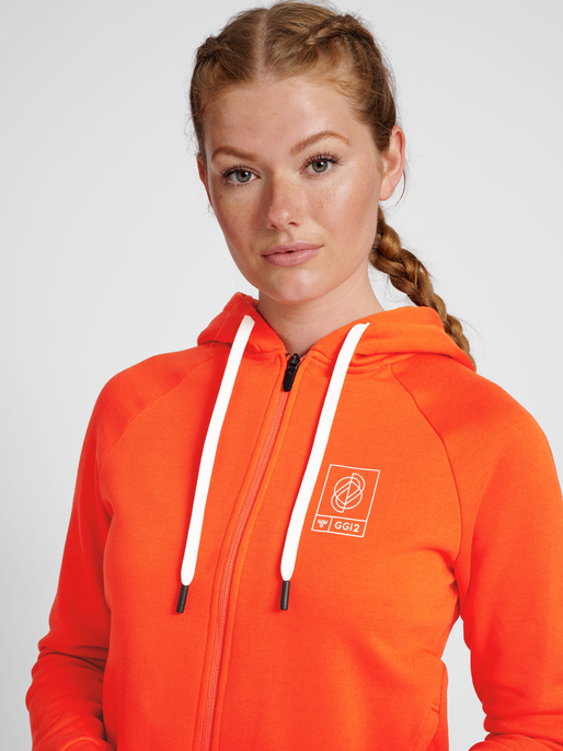 hmlGG12 SWEAT ZIP HOODIE WOMAN, CHERRY TOMATO, model