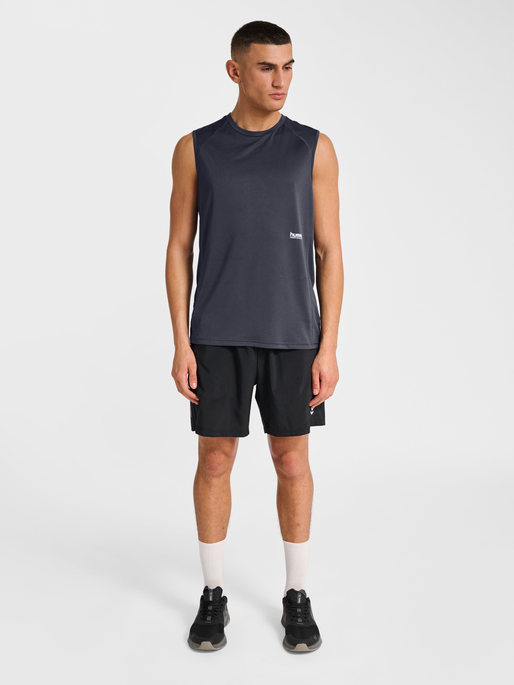 hmlPULSE WORKOUT TANK TOP, EBONY hmlPULSE WORKOUT TANK TOP, EBONY, model