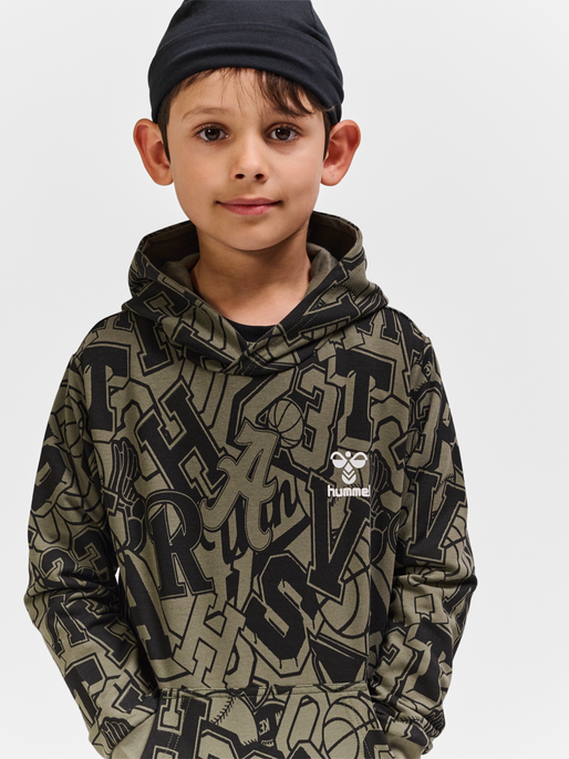 hmlMOLT HOODIE, DUSTY OLIVE, model
