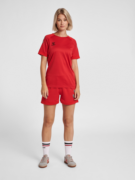 hmlLEAD WOMENS S/S POLY JERSEY, TRUE RED, model