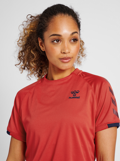 hmlGG12 ACTION JERSEY S/S WOMAN, 3121, model