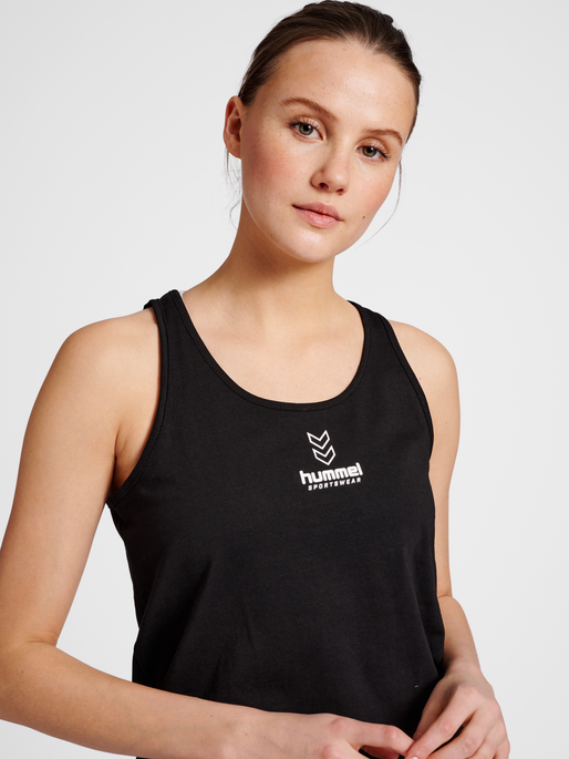 hmlLGC VAL TANKTOP, BLACK, model