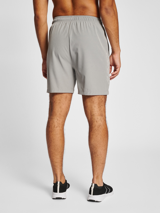 hmlTE BASE WOVEN SHORTS, SHARKSKIN, model