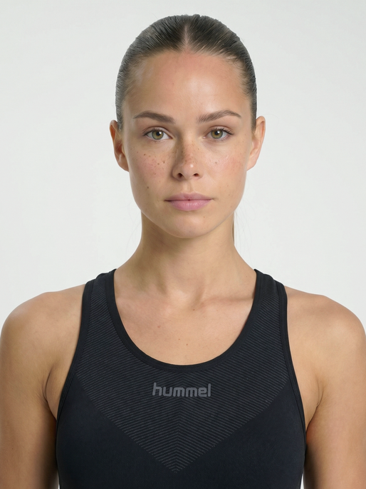 HUMMEL FIRST SEAMLESS TANK TOP W, BLACK, model
