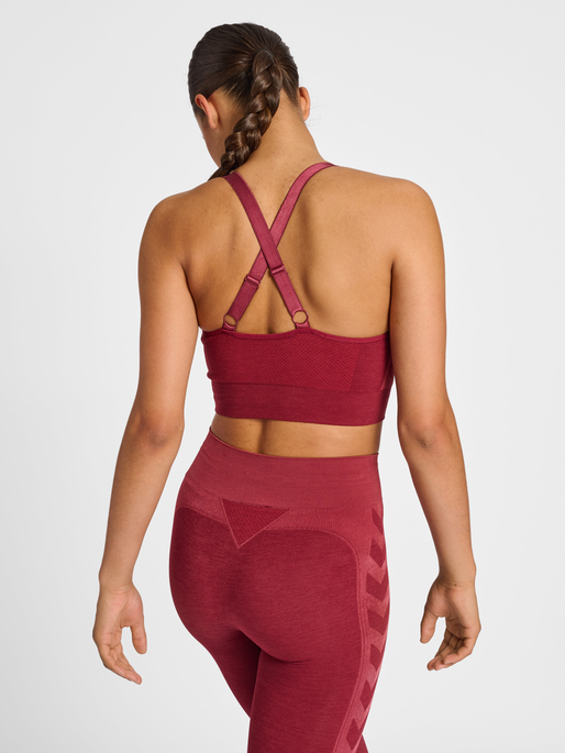 hmlCLEA SEAMLESS  SPORTS TOP, CABERNET/APPLE BUTTER MELANGE, model