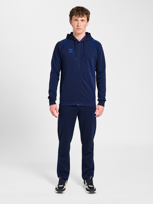 hmlMOVE 2.0 ZIP HOODIE, MARINE, model