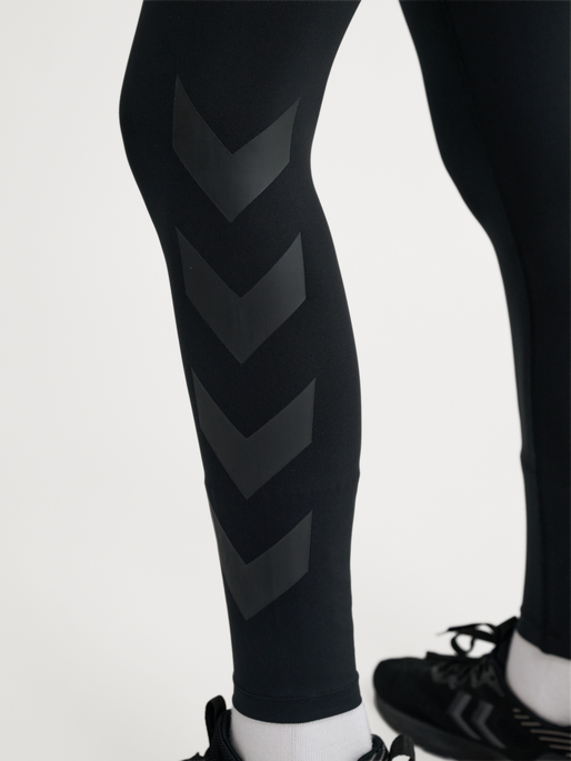 hmlPULSE MID WAIST TIGHTS, BLACK, model