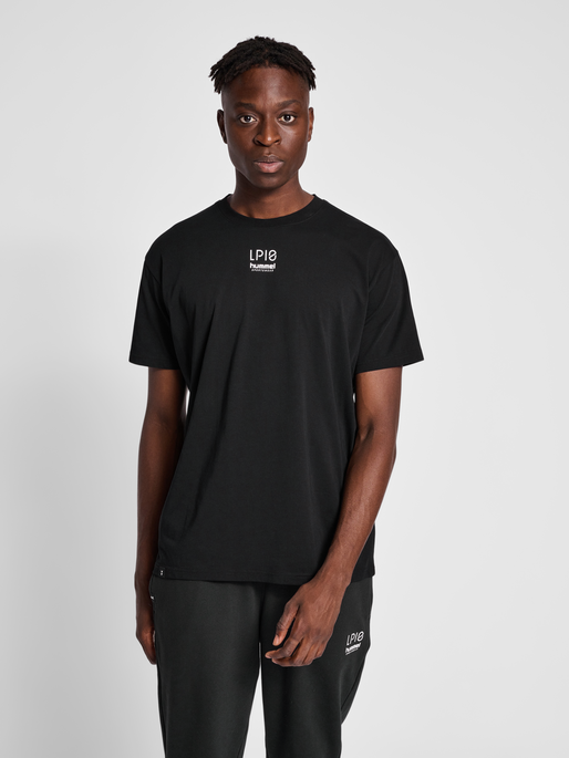 hmlLP10 BOXY T-SHIRT, 2001, model