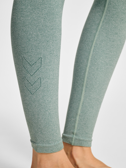 hmlYOGA SEAMLESS RIB MW TIGHTS, CHINOIS GREEN MELANGE, model