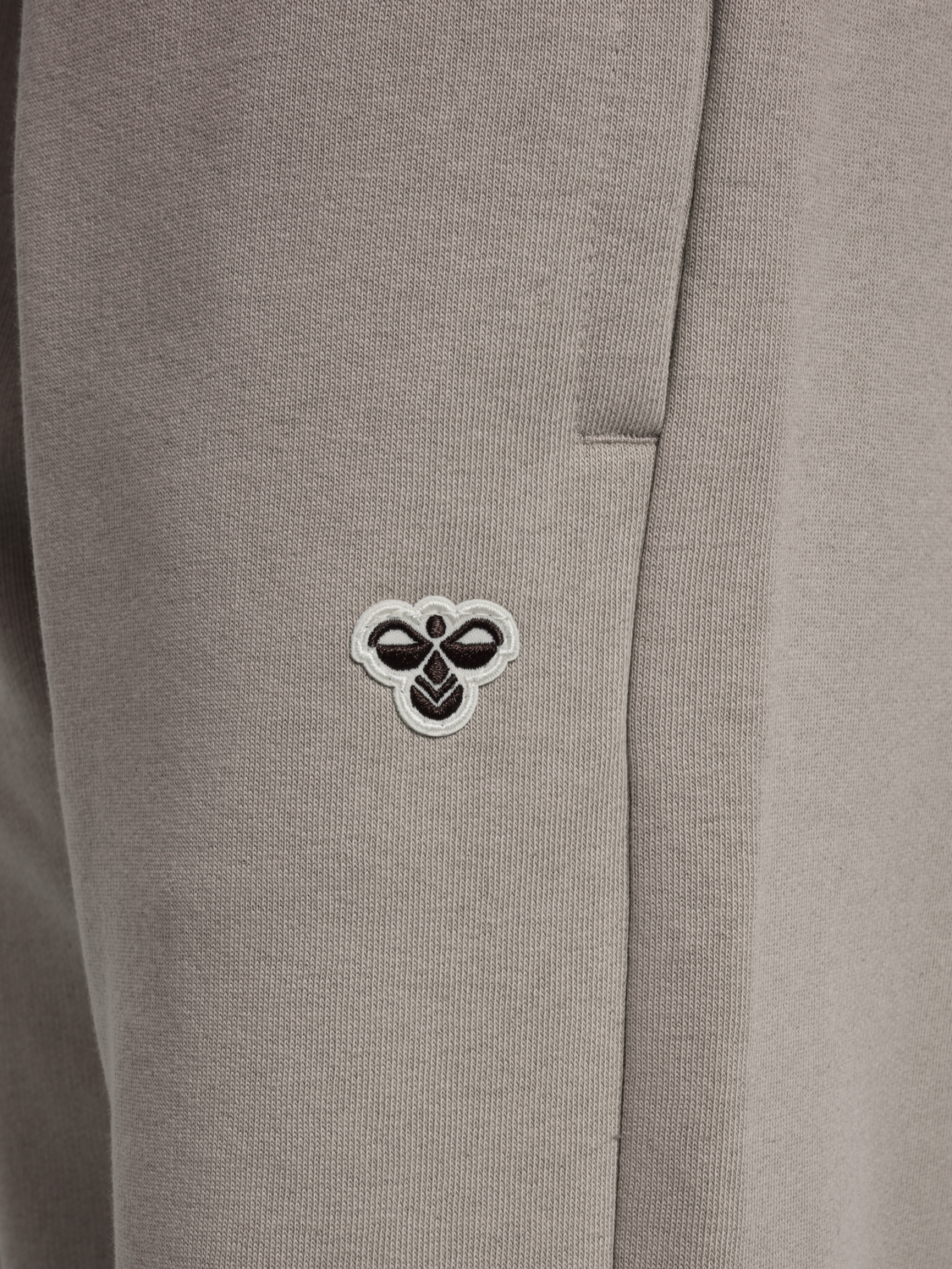 hmlJR LOOSE SWEATPANTS BEE, ROCK RIDGE, packshot