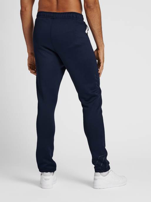 hmlCIMA XK PANTS, MARINE, model