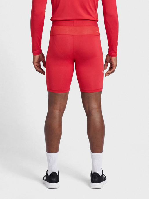 hmlBL PERFORMANCE SHORT TIGHTS, TRUE RED, model