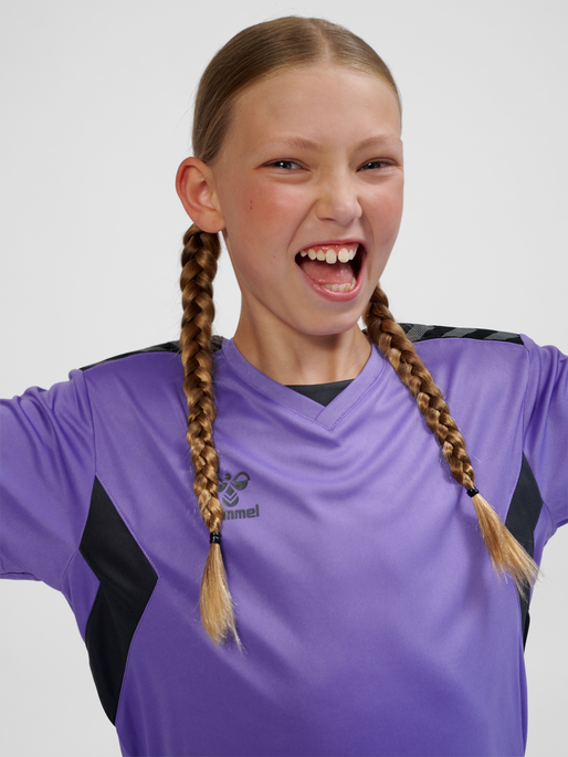 hmlAUTHENTIC PL JERSEY S/S KIDS, DAHLIA PURPLE/ASPHALT, model