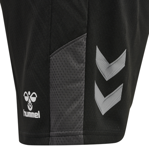 hmlLEAD TRAINER SHORTS, BLACK hmlLEAD TRAINER SHORTS, BLACK, packshot
