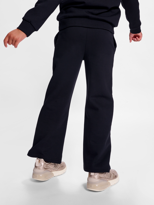 hmlDAFNE PANTS, BLACK, model