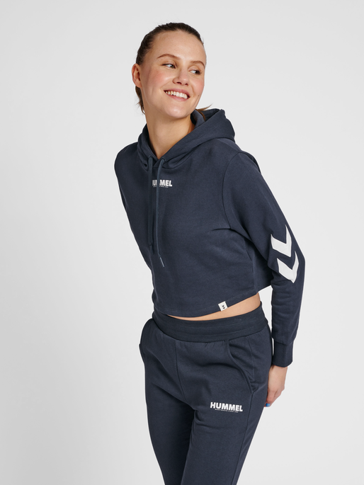 hmlLEGACY WOMAN CROPPED HOODIE, BLUE NIGHTS, model