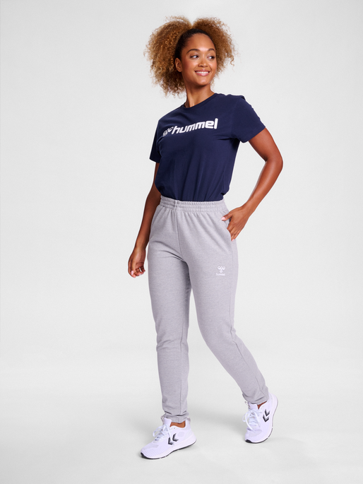 hmlGO 2.0 SWEATPANTS WOMAN, GREY MELANGE, model