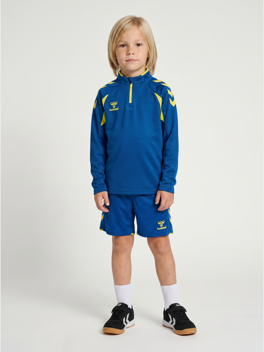 hmlCORE 2.0 SHORTS KIDS, TRUE BLUE/BLAZING YELLOW, model