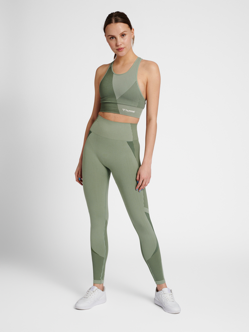 hmlMT UNITE SEAMLESS HW TIGHTS, LAUREL WREATH, model