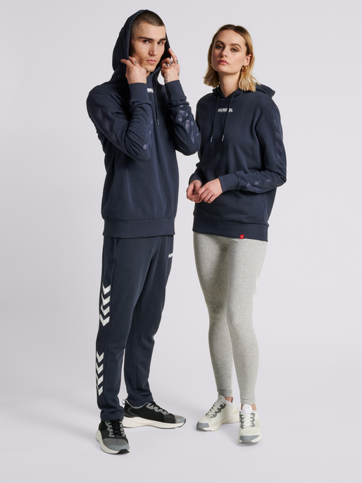 hmlLEGACY HOODIE, BLUE NIGHTS, model