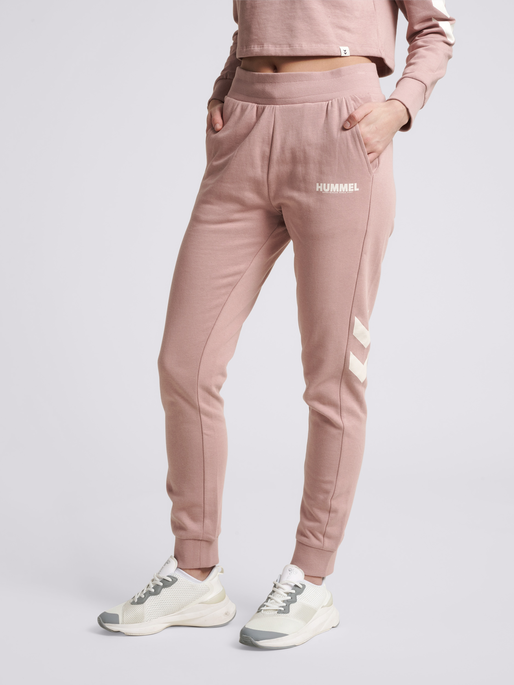 hmlLEGACY WOMAN TAPERED PANTS, WOODROSE, model