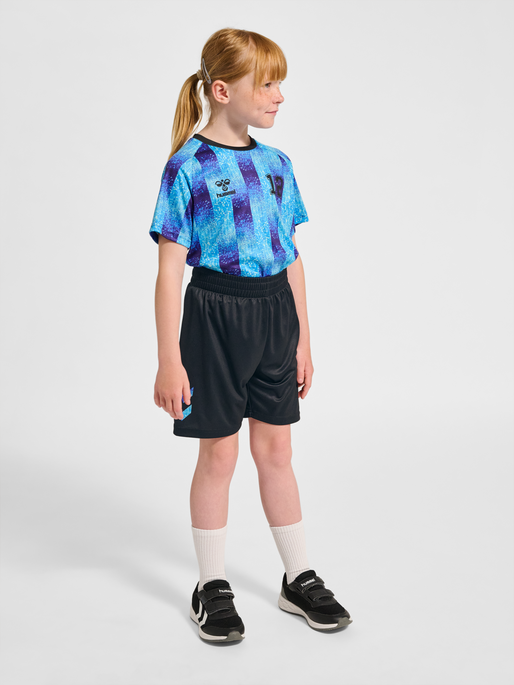 hmlSHIMMER SHORTS, BLACK/DAZZLING BLUE, model