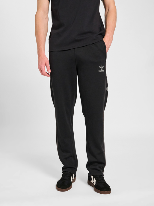 hmlMOVE 2.0 PANTS, BLACK, model