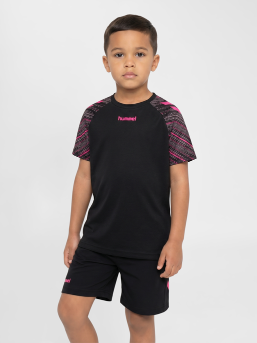 hmlBLAZE PRO TRAINING JERSEY KIDS, BLACK/PINK, model