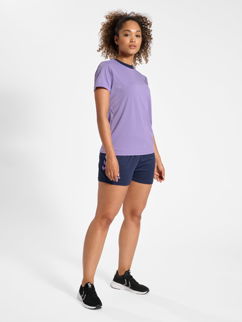 hmlSTALTIC POLY JERSEY S/S WOMAN, PAISLEY PURPLE, model