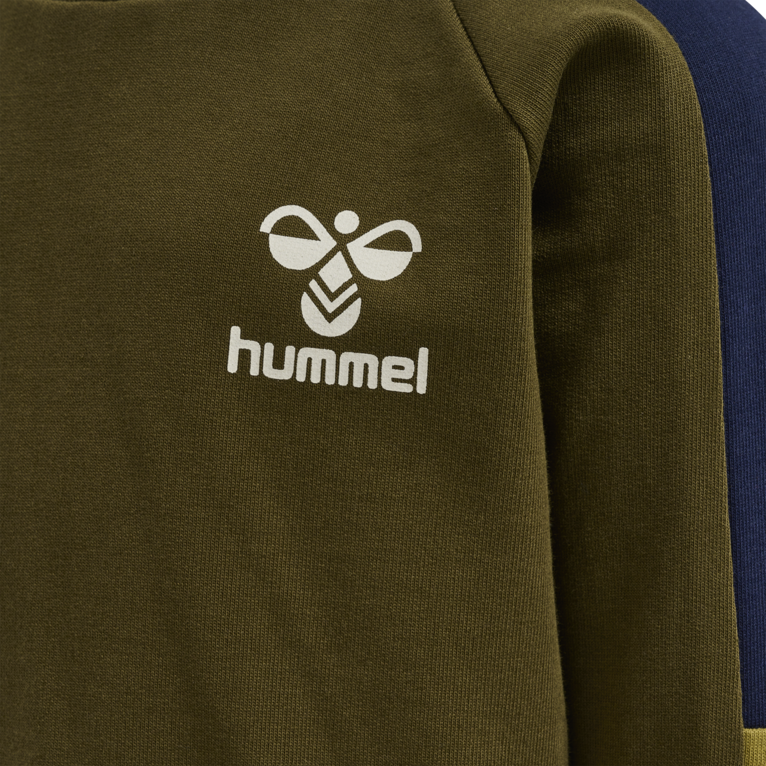 hmlCOMMON SWEATSHIRT, DARK OLIVE, packshot