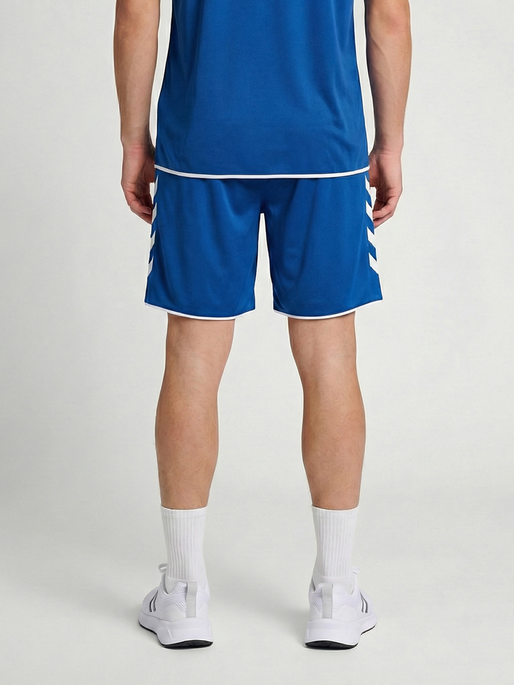 hmlCORE 2.0 SHORTS, TRUE BLUE/WHITE, model