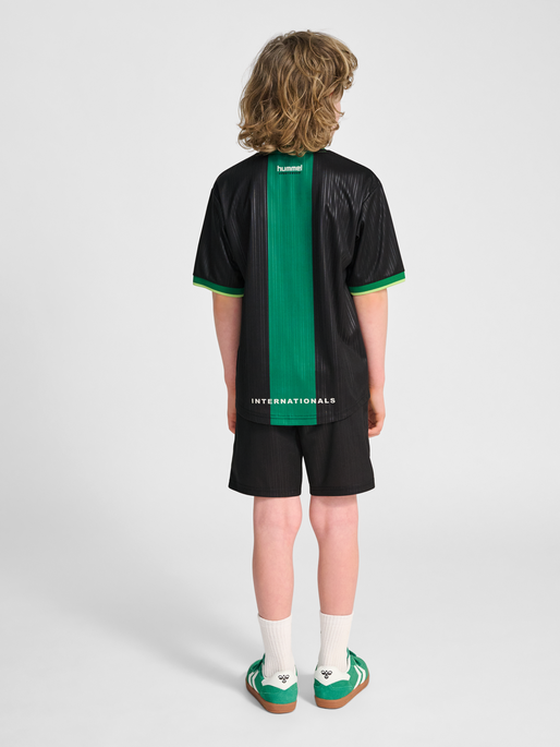 hmlJR LOOSE BALL  JERSEY S/S SET, BLACK, model