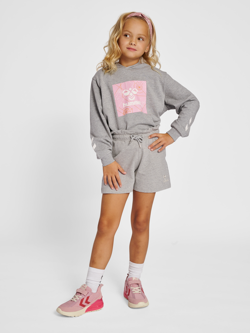 hmlJASMIN SHORTS, GREY MELANGE, model