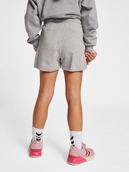 hmlJASMIN SHORTS, GREY MELANGE, model