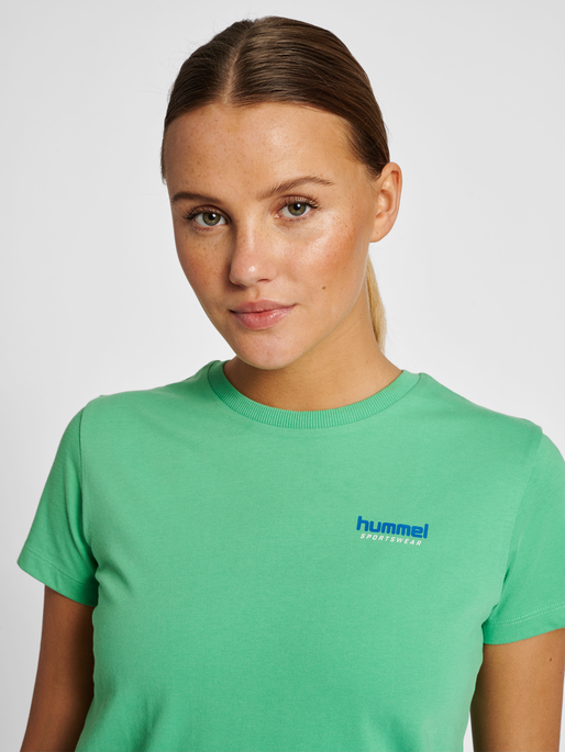 hmlLGC KRISTY SHORT T-SHIRT, GREEN SPRUCE, model