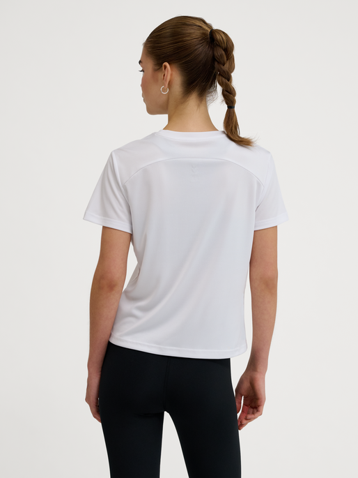 hmlPULSE TRAINING W T-SHIRT S/S, WHITE, model