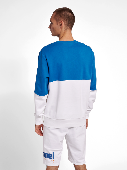 hmlLGC MANFRED SWEATSHIRT, 9001, model