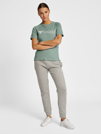 hmlNONI 2.0 T-SHIRT, CHINOIS GREEN, model