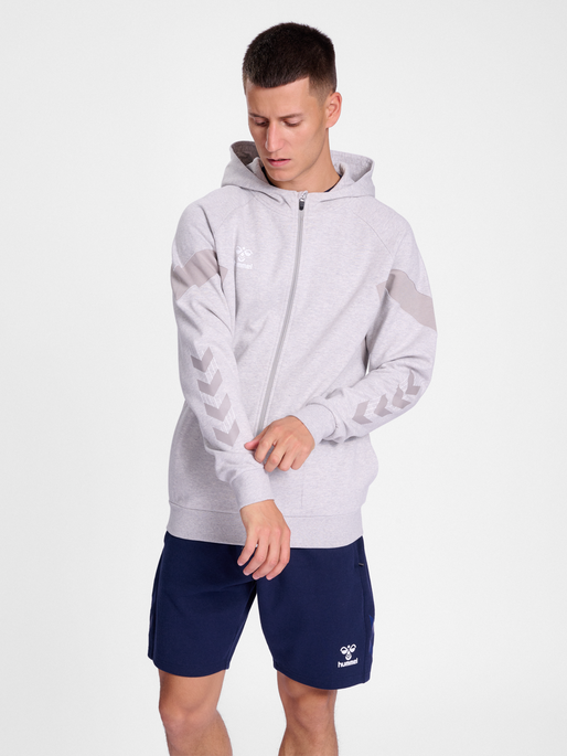 hmlTRAVEL ZIP HOODIE, LIGHT GREY MELANGE, model