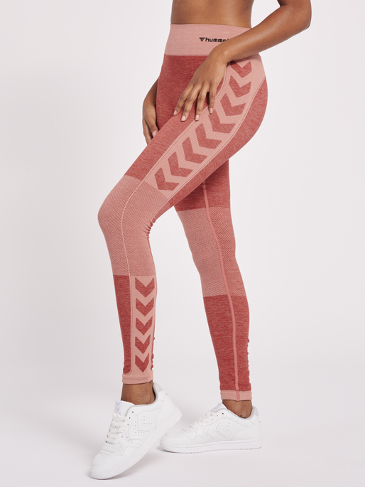 hmlCLEA SEAMLESS MID WAIST TIGHTS, WITHERED ROSE, model