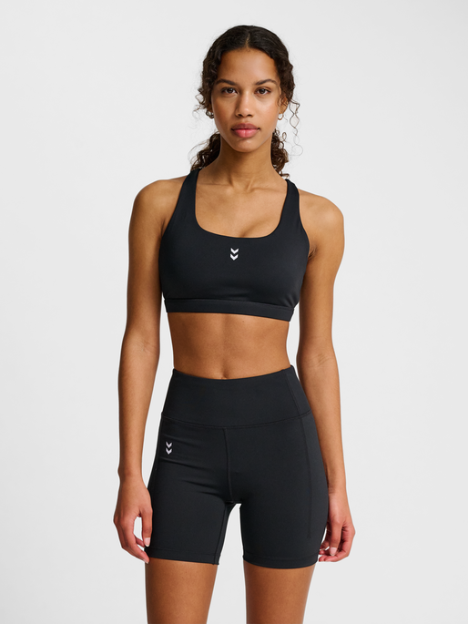 hmlHIIT IMPACT STRAP BRA, BLACK, model