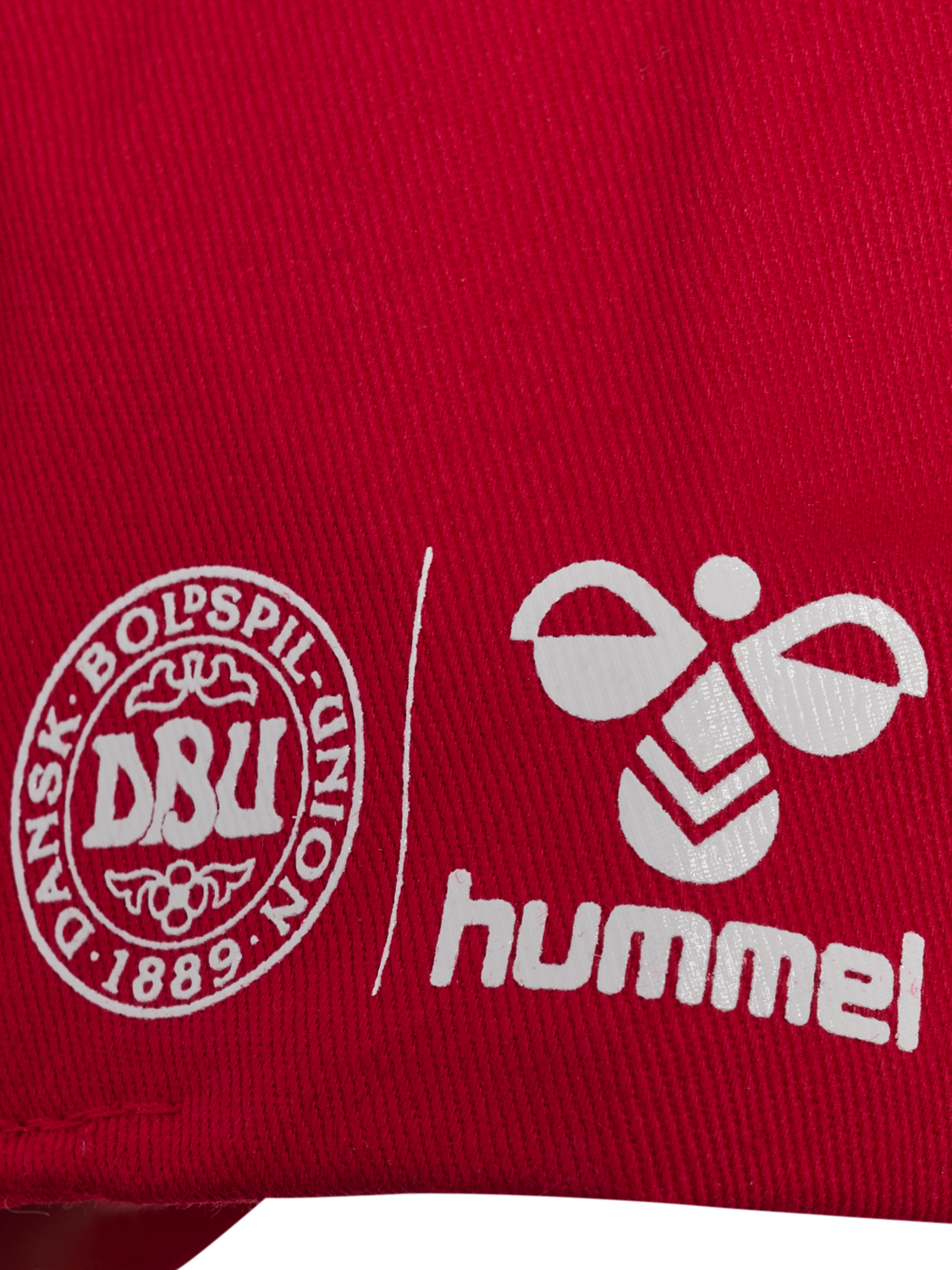 DBU 26 FAN DYNAMITE CAP, TANGO RED, packshot