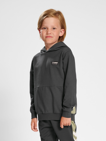 hmlGLEN HOODIE, ASPHALT, model