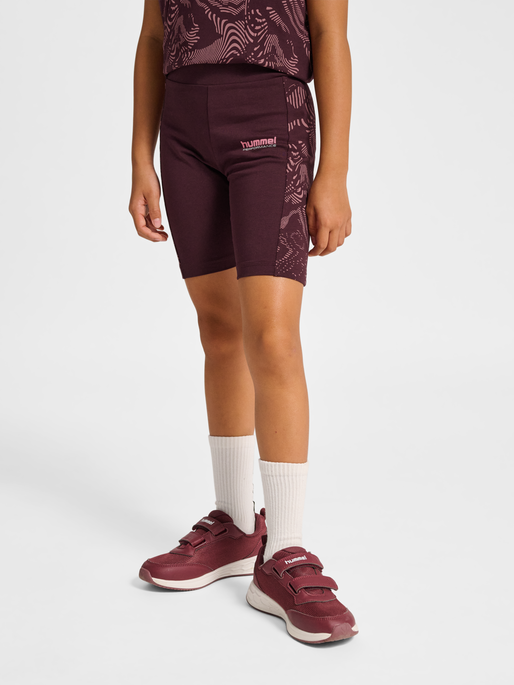 hmlJR WARMUP SHORT TIGHTS, WINETASTING, model