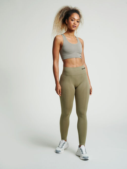 hmlTIF SEAMLESS HIGH WAIST TIGHTS, VETIVER, model