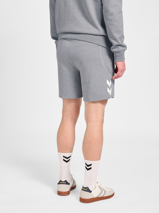 hmlMOVE 2.0 SHORTS, GREY MELANGE, model