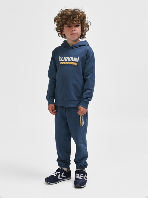 hmlTUKAS PANTS, BERING SEA, model
