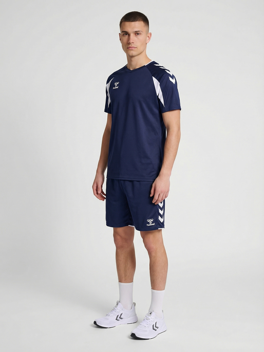 hmlCORE 2.0 SHORTS, MARINE/WHITE, model