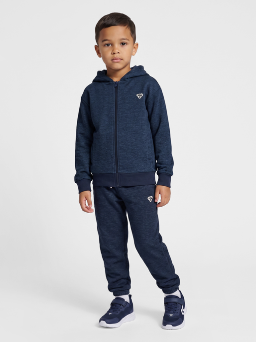 hmlJR LOOSE DNM PANTS BEE, DRESS BLUES, model
